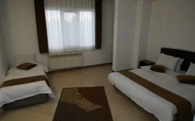 آپارتمان دو خوابه پنج نفره رویال (اقامت با صبحانه)