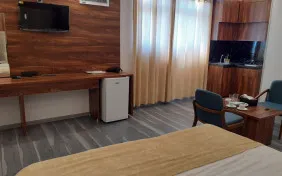 سوئیت یک نفره (اقامت با صبحانه)