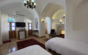 اتاق سه تخته خورشید (اقامت با صبحانه)