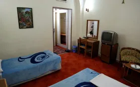 اتاق سه تخته (اقامت با صبحانه)