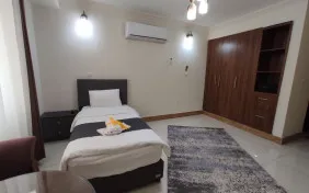 یک تخته رو به کوه (اقامت با صبحانه)