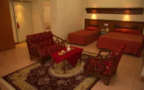 اتاق سه تخته (اقامت با صبحانه)