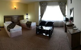 سوئیت استدیو چهار نفره (اقامت با صبحانه)