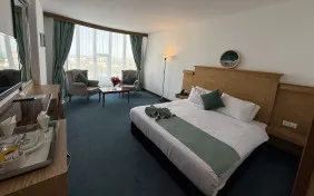 اتاق دو تخته دبل رو به جزیره (اقامت با صبحانه)