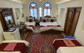 اتاق پنج تخته اخوان ثالث (اقامت با صبحانه)