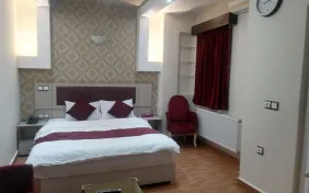 اتاق دو تخته دبل (اقامت با صبحانه)